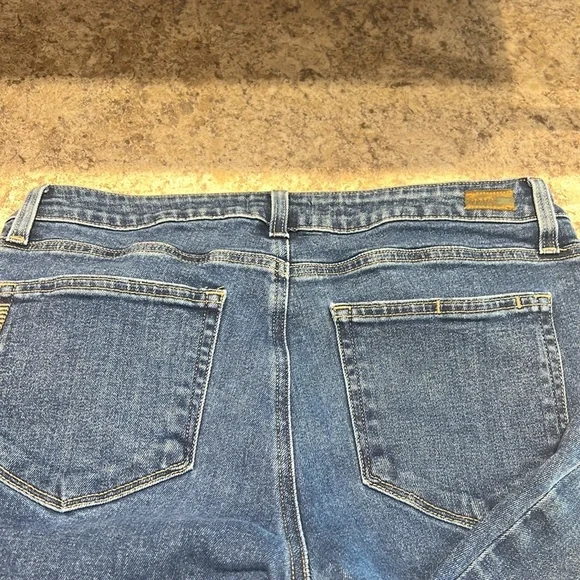 PAIGE Bridgette Jeans - Picture 4 of 5